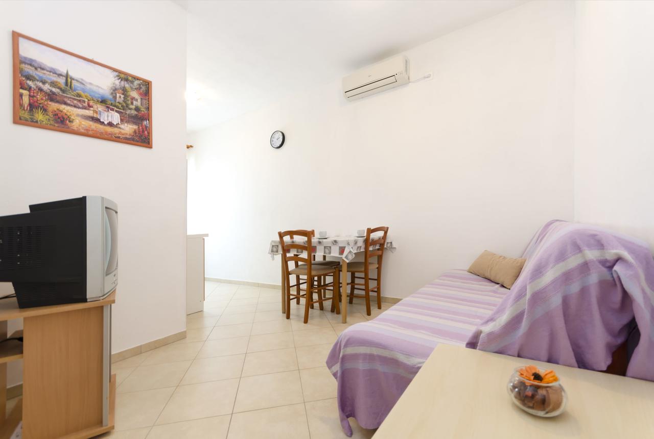 Apartments Anastazija Vodice Ngoại thất bức ảnh